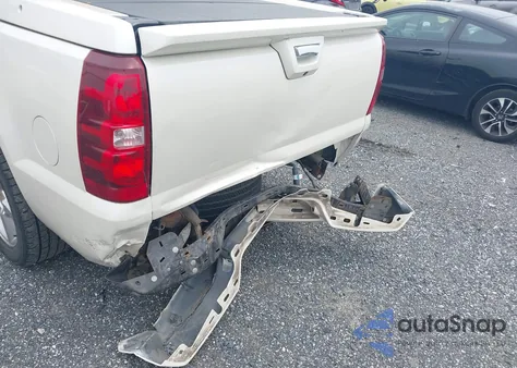 2011 Chevrolet Avalanche 1500 Ltz z USA, uszkodzony, nr VIN 3GNTKGE34BG164344